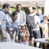 Le prince Daniel de Suède a pu compter sur la présence de sa femme la princesse Victoria et de leur fille la princesse Estelle de Suède le 11 septembre 2016 lors la 4e Journée des Sports et la course annuelle qu'il organise dans le parc Haga à Stockholm.
