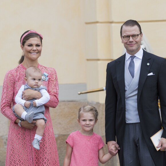 La princesse Estelle de Suède avec ses parents Victoria et Daniel et son frère le prince Oscar  lors du baptême du prince Alexander à Stockholm le 9 septembre 2016.