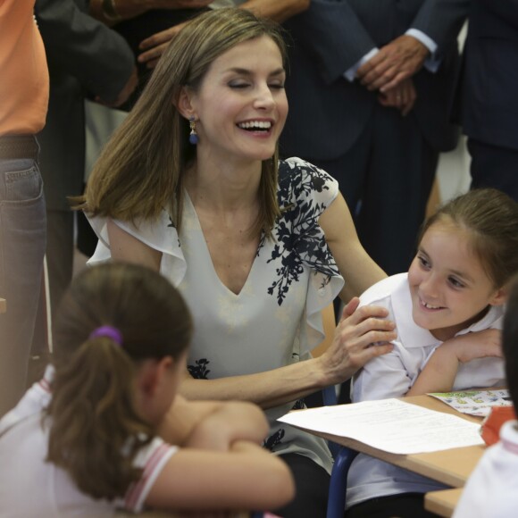 La reine Letizia d'Espagne inaugurait officiellement l'année scolaire 2016-2017 à l'école Ginés Morata d'Almeria, en Andalousie, le 13 septembre 2016.