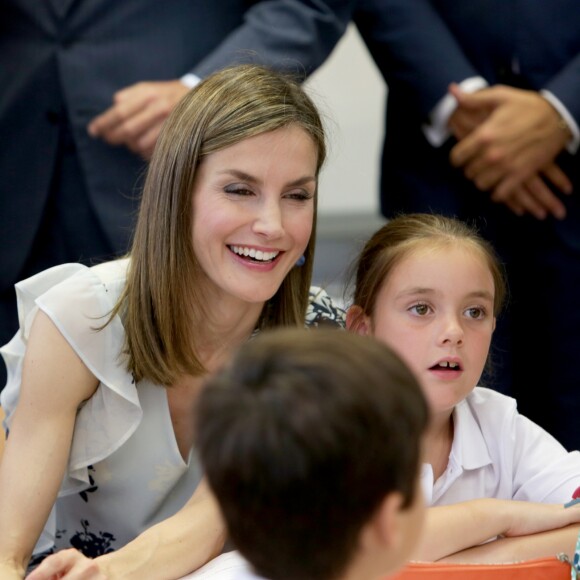 La reine Letizia d'Espagne inaugurait officiellement l'année scolaire 2016-2017 à l'école Ginés Morata d'Almeria, en Andalousie, le 13 septembre 2016.