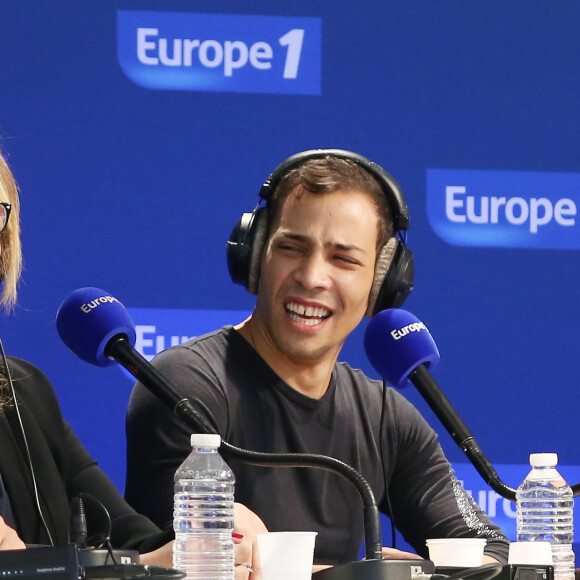 Steevy Boulay - Exclusif - Laurent Ruquier anime son emission d'Europe 1 "On va s'gener" dans le magasin Carrefour de Montesson pres de Saint Germain en Laye a l'occasion des 50 ans de l'enseigne le 25 septembre 2013.