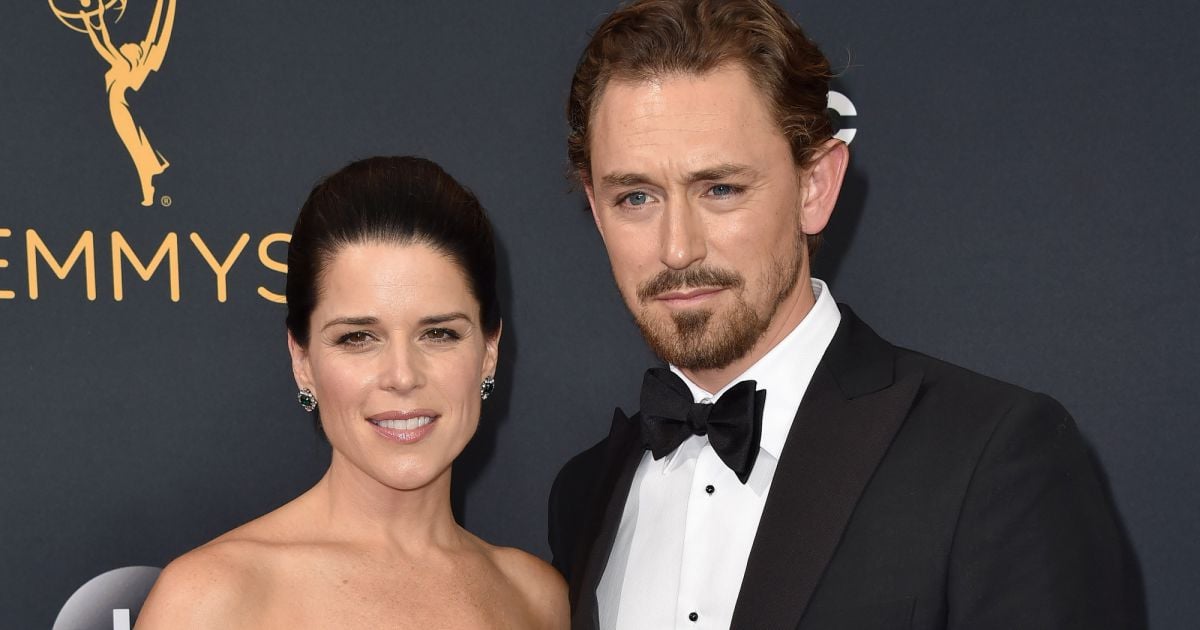 JJ Field, Neve Campbell - 68ème cérémonie des Emmy Awards au Microsoft
