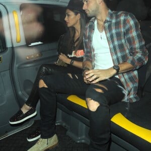 Nicole Scherzinger et son compagnon Grigor Dimitrov rentrent à leur hôtel après un dîner romantique au restaurant Sketch à Londres, le 21 juin 2016.