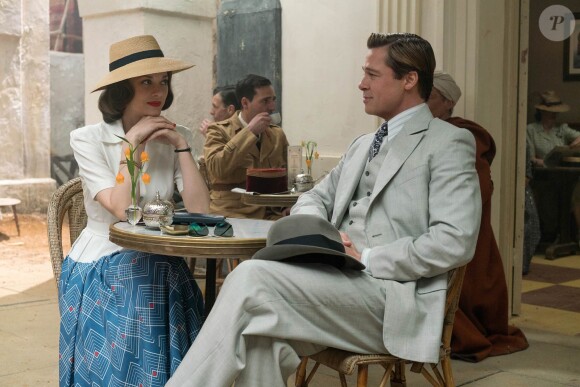 Brad Pitt face à Marion Cotillard dans le film Alliés.