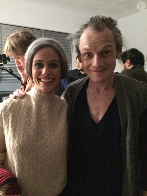Des photos inédites sur le tournage de Porto Mon Amour avec Lucie Lucas et Anton Yelchin complices.