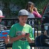 Exclusif - Sean Preston et Jayden James Federline, les fils de Britney Spears, jouent à Pokémon Go à Westlake Village, le 30 août 2016. Les deux garçons sont avec leur nounou Sarah (qui a le même look que Britney!!).