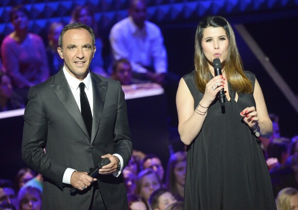 Nikos Aliagas et Karine Ferri - Plateau de la finale de l'émission "The Voice" à Paris. Le 14 mai 2016 © Coadic Guirec / Bestimage