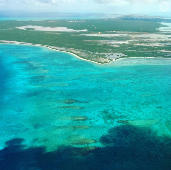 Les eaux turquoises des Îles Turques-et-Caïques.