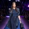 Irina Shayk - Défilé de mode Versace collection prêt-à-porter Printemps/Eté 2017 à Milan, le 23 septembre 2016.