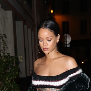 Rihanna arrive en rendez-vous dans un studio photo à Paris le 26 septembre 2016. © Cyril Moreau / Bestimage
