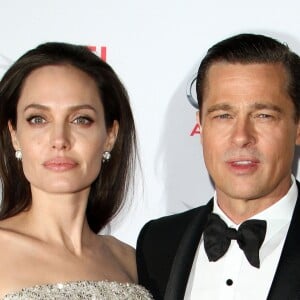 Brad Pitt et sa femme Angelina Jolie - Avant-première du film "By the Sea" lors du gala d'ouverture de l'AFI Fest à Hollywood, le 5 novembre 2015.