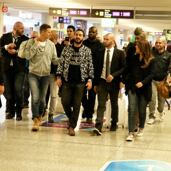 Exclusif - Matthieu Delormeau, Cyril Hanouna, Valérie Bénaïm, Capucine Anav - A l'occasion de son 42ème anniversaire, Cyril Hanouna à fait la surprise au public et chroniqueurs de "Touche pas à mon poste" d'emmener tout le monde, aprés l'émission, à Palma de Majorque pour faire la fête dans la célébre discothéque "Le Pacha" Palma de Majorque, le 22 Septembre 2016