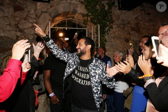 Exclusif -Cyril Hanouna - A l'occasion de son 42ème anniversaire, Cyril Hanouna à fait la surprise au public et chroniqueurs de "Touche pas à mon poste" d'emmener tout le monde, aprés l'émission, à Palma de Majorque pour faire la fête dans la célébre discothéque "Le Pacha" Palma de Majorque, le 22 Septembre 2016