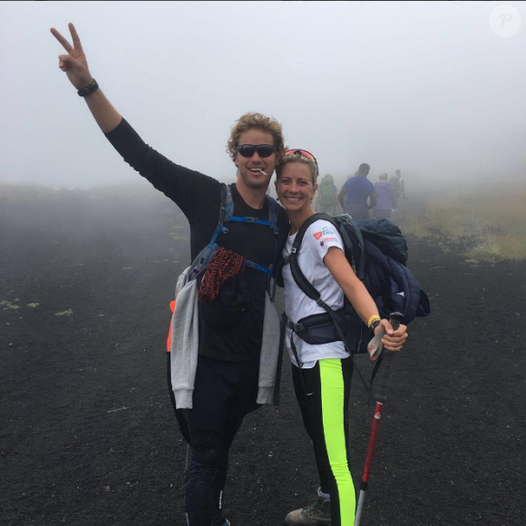 Sam et Holly Branson lors de leur ascension de l'Etna au dernier jour du Virgin Strive Challenge 2016, le 29 septembre 2016 en Sicile. Instagram Holly Branson.