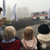 Holly Branson attendue par ses enfants sur l'Etna lors du dernier jour du Virgin Strive Challenge 2016, le 29 septembre 2016 en Sicile. Instagram Holly Branson.