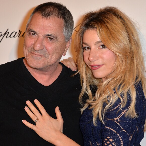 Jean-Marie Bigard et sa femme Lola Marois - Avant première du film "Un + Une" de Claude Lelouch à l'UGC Normandie à Paris le 23 novembre 2015.