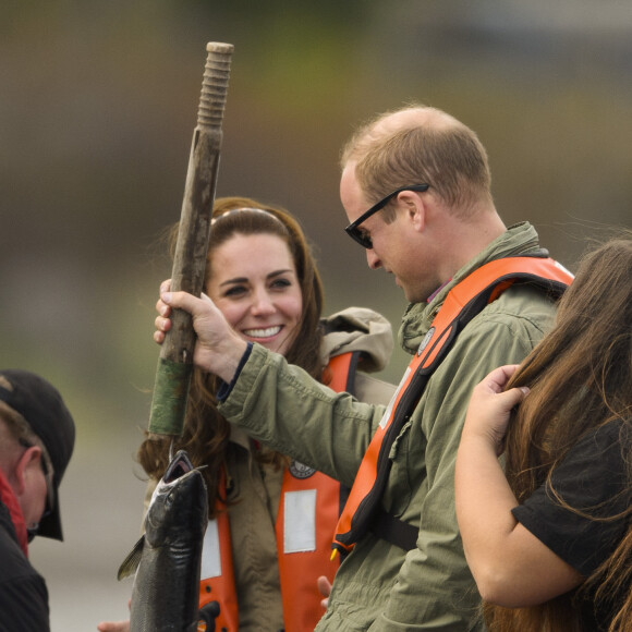 Le prince William et Kate Middleton, duc et duchesse de Cambridge, ont participé à bord du Highland Ranger à une partie de pêche pour la promotion de cette activité auprès des jeunes lors de leur visite de l'archipel Haida Gwaii le 30 septembre 2016, au septième et avant-dernier jour de leur tournée royale au Canada.