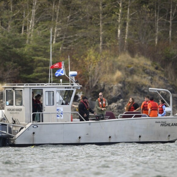 Le prince William et Kate Middleton, duc et duchesse de Cambridge, ont participé à bord du Highland Ranger à une partie de pêche pour la promotion de cette activité auprès des jeunes lors de leur visite de l'archipel Haida Gwaii le 30 septembre 2016, au septième et avant-dernier jour de leur tournée royale au Canada.