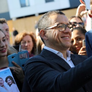 Un an après l'ouverture, le centre culturel de Lesquin a été rebaptisé "Centre culturel Dany Boon", à Lesquin près de Lille le 1er octobre 2016.