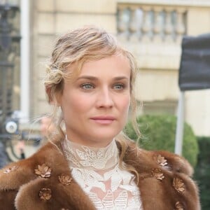 Diane Kruger arrivant au défilé de mode "Valentino", collection prêt-à-porter Printemps-Eté 2017 à Paris, le 2 octobre 2016