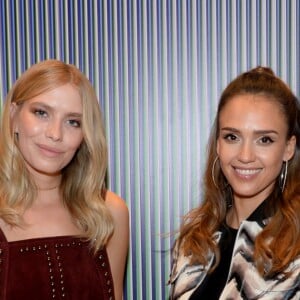 Guest, Elena Perminova, Jessica Alba et Alexa Chung - Cocktail/dîner Longchamp à la boutique Longchamp, rue Saint-Honoré, à Paris, France, le 4 octobre 2016, lors de la Fashion Week de Paris © Rachid Bellak/Bestimage