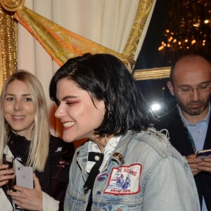 Soko (Stéphanie Sokolinski) et Frédéric Beigbeder - Cocktail/dîner Longchamp à la boutique Longchamp, rue Saint-Honoré, à Paris, France, le 4 octobre 2016, lors de la Fashion Week de Paris © Rachid Bellak/Bestimage