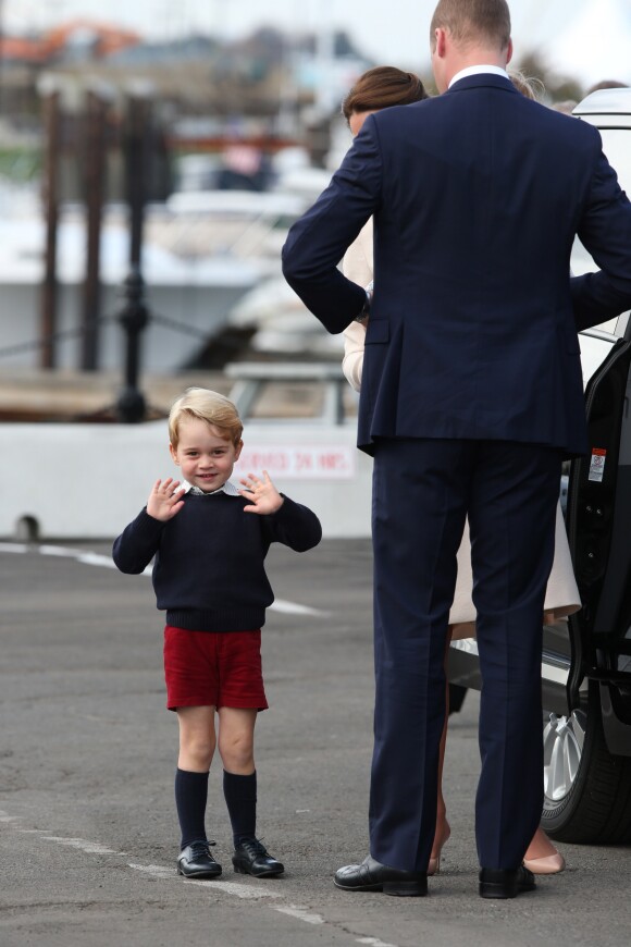 Le prince George de Cambridge au moment du départ du Canada après la tournée royale, le 1er octobre 2016 à Victoria.