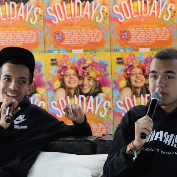 Bigflo et Oli en conférence de presse - 18e édition du festival de musique Solidays sous le thème du "Summer of Love" organisé par l'association Solidarite Sida à l'hippodrome de Longchamp à Paris le 25 juin 2016. © Lise Tuillier / Bestimage