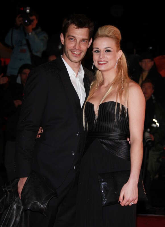 Elodie Gossuin et son mari Bertrand Lacherie lors des 13e NRJ Music Awards a Cannes le 28 janvier 2012.