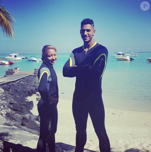 Tony Yoka et Estelle Mossely en vacances à l'îla Maurice, au Dinarobin Beachcomber Golf Resort & Spa, octobre 2016. Avant une sortie plongée sous-marine.