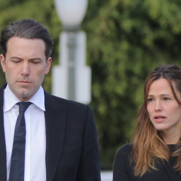Exclusif - Jennifer Garner et Ben Affleck quittent un enterrement à Los Angeles, le 4 janvier 2016.