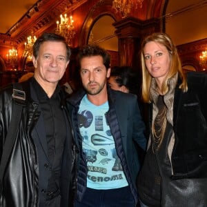 Francis Huster, Frédéric Diefenthal et sa compagne - Générale de la pièce "À droite, à gauche" au Théâtre des Variétés à Paris le 12 octobre 2016. © Coadic Guirec/Bestimage