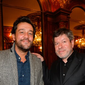 Titoff et Régis Laspalès - Générale de la pièce "À droite, à gauche" au Théâtre des Variétés à Paris le 12 octobre 2016. © Coadic Guirec/Bestimage