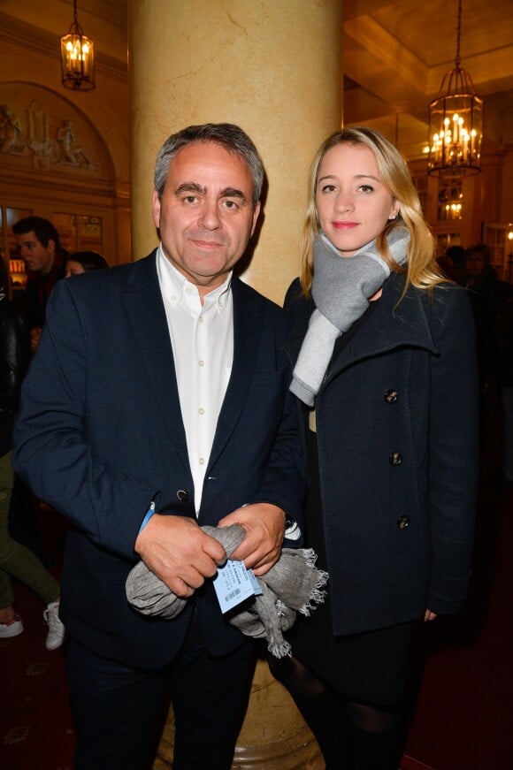 Xavier Bertrand et sa femme Emmanuelle Gontier - Générale de la pièce "À droite, à gauche" au Théâtre des Variétés à Paris le 12 octobre 2016. © Coadic Guirec/Bestimage