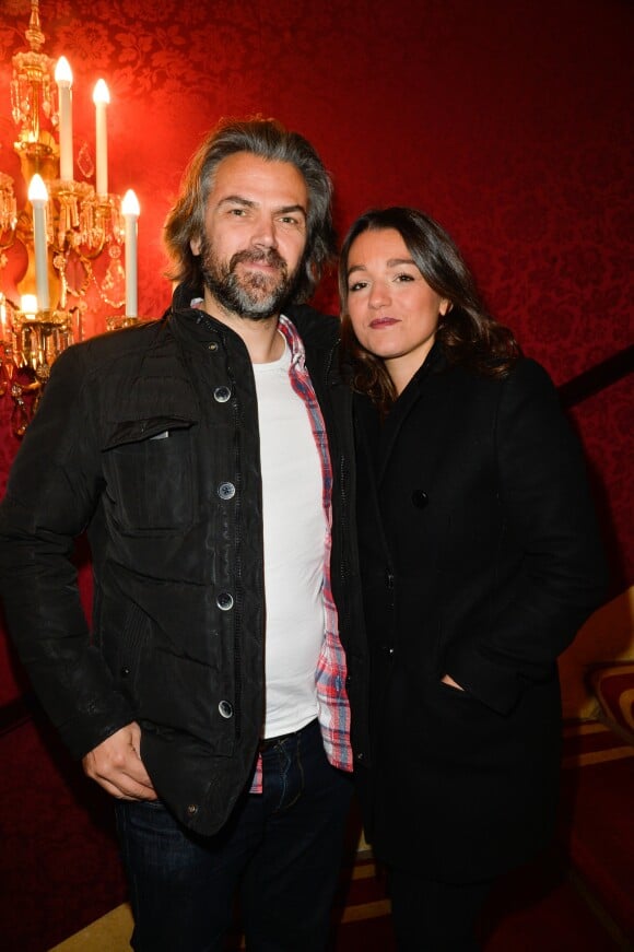 Aymeric Caron et sa compagne Fanny - Générale de la pièce "À droite, à gauche" au Théâtre des Variétés à Paris le 12 octobre 2016. © Coadic Guirec/Bestimage
