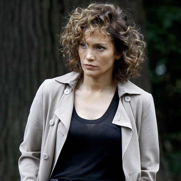 Jennifer Lopez sur le tournage de "Shades of Blue" dans le quartier de Brooklyn, à New York, le 12 octobre 2016.