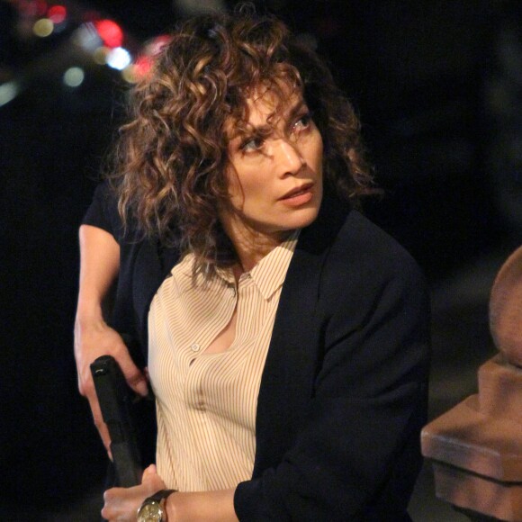 Jennifer Lopez sur le tournage de 'Shades Of Blue' dans le quartier de Harlem à New York, le 23 septembre 2016.