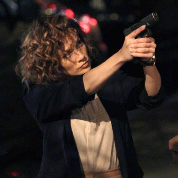 Jennifer Lopez sur le tournage de 'Shades Of Blue' dans le quartier de Harlem à New York, le 23 septembre 2016.