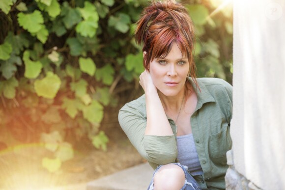 Beth Hart photographiée par Mona Nordoy. La chanteuse américaine livre en octobre 2016 son huitième album studio, Fire on the Floor.