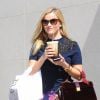 Reese Witherspoon est allée déjeuner chez Le Pain Quotidien à Brentwood, le 22 septembre 2016