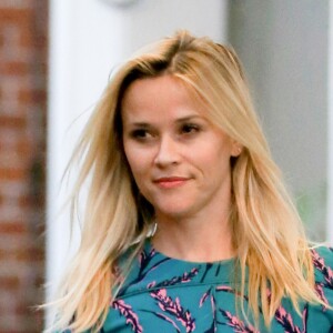 Reese Witherspoon à la sortie d'un immeuble à Beverly Hills, le 31 août 2016