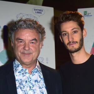 Pascal Signolet, créateur du festival et Pierre Niney - Ouverture du Festival Atmosphères de Courbevoie le 13 octobre 2016. © Giancarlo Gorassini/Bestimage