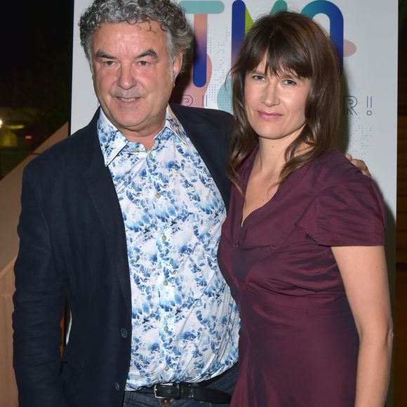 Pascal Signolet, créateur du festival et la chanteuse Camille (Camille Dalmais) - Ouverture du Festival Atmosphères de Courbevoie le 13 octobre 2016. © Giancarlo Gorassini/Bestimage13/10/2016 - Courbevoie