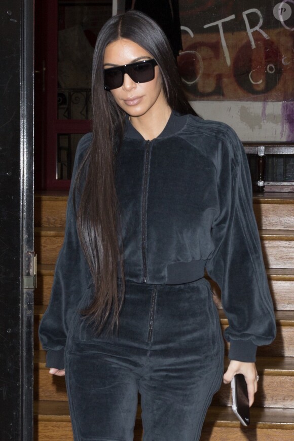 Kim Kardashian fait du shopping à Paris le 1er octobre 2016