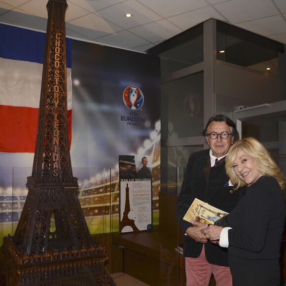 Nicoletta lors du Lancement du "Wall of fame de Choco-Story" avec l'empreinte en chocolat des mains de célébrités au musée gourmand du chocolat - Choco Story à Paris, France le 15 juin 2016. © Coadic Guirec/Bestimage