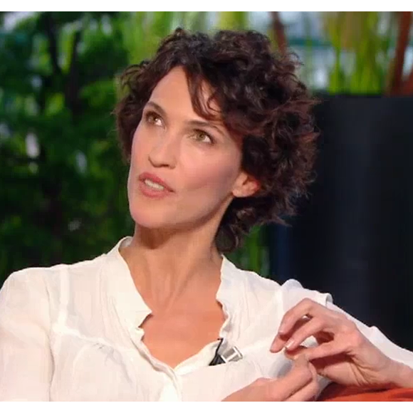 Linda Hardy invitée de l'émission "Amanda" de France 2, le 18 octobre 2016.