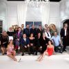 Exclusif - Quelques minutes avant la représentation la troupe pose, Benjamin Gauthier, Charlotte de Turckheim, Emmanuelle Bougerol, Agnès Miguras, Francis Huster, Rémi Deval, Nicolas Lumbreras, Philippe Chevallier, Régis Laspalès, Daniel Russo, Michel Fau, Clémentine Célarié, Edouard Baer, Philippe Uchan, Alexandra Chouraqui, Claude Brasseur, Isabelle Mergault, Pierre Palmade (Metteur en scène), Isabelle Nanty, Tiphaine Haas, Bruno Solo - Enregistrement de la pièce de théâtre "On refait le boulevard" au théâtre de la porte Saint-Martin à Paris, France, le 10 octobre 2016 pour une diffusion le vendredi 21 octobre à 20h55 sur France 3. © Gouhier-Jacovides/Bestimage