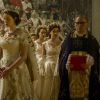 Image du couronnement de la reine Elisabeth II dans The Crown, une série originale Netflix.