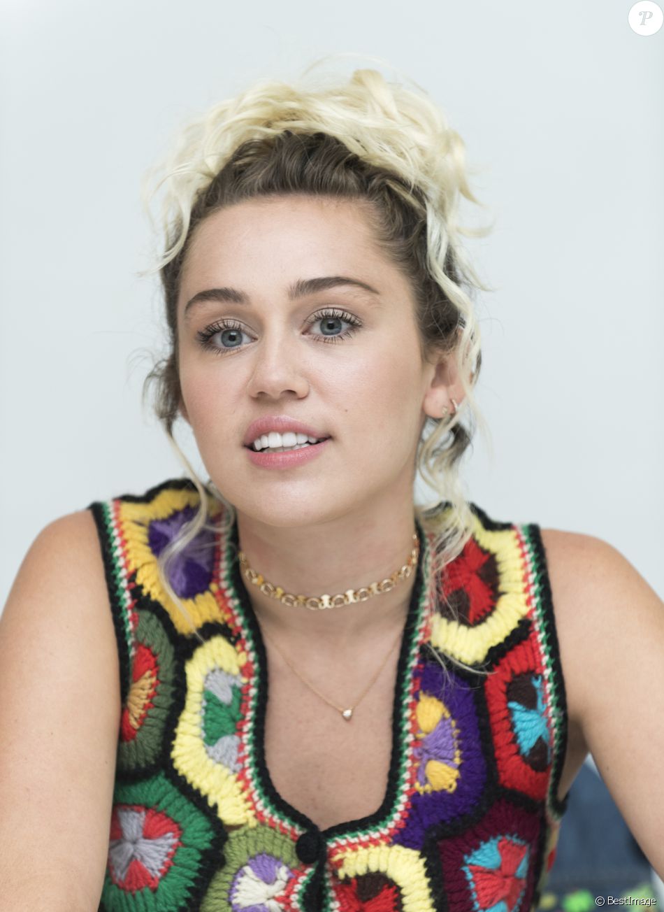 Miley Cyrus en conférence de presse pour la série tv &quot;Crisis in Six Scenes&quot; à l&#039;hôtel Four Seasons de Beverly Hills, le 7 septembre 2016.