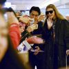 Gigi Hadid arrive à l'aéroport international de Haneda à Tokyo, Japon, le 11 octobre 2016.